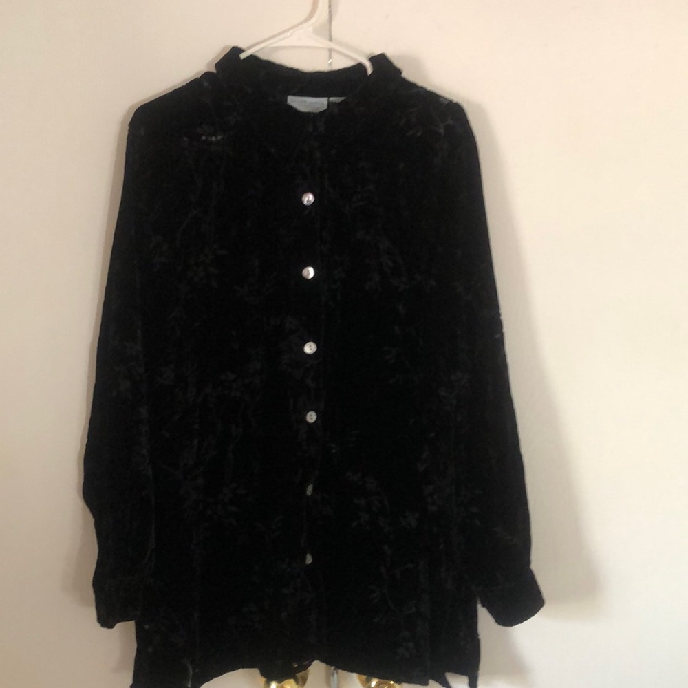 Woman’s fall black velour embroidered long sleeve top